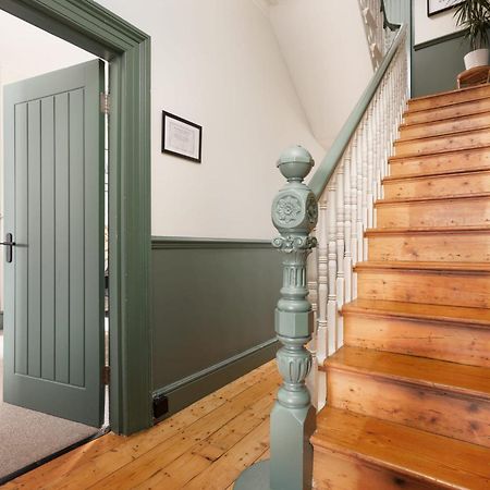 New Luxury For 2024 - Central Plymouth House - Sleeps 10 - Access To Plymouth Town - Close To The Barbican - Pets Welcome - Parking Available - By Luxe Living By Sophia المظهر الخارجي الصورة