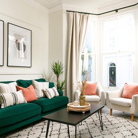 New Luxury For 2024 - Central Plymouth House - Sleeps 10 - Access To Plymouth Town - Close To The Barbican - Pets Welcome - Parking Available - By Luxe Living By Sophia المظهر الخارجي الصورة
