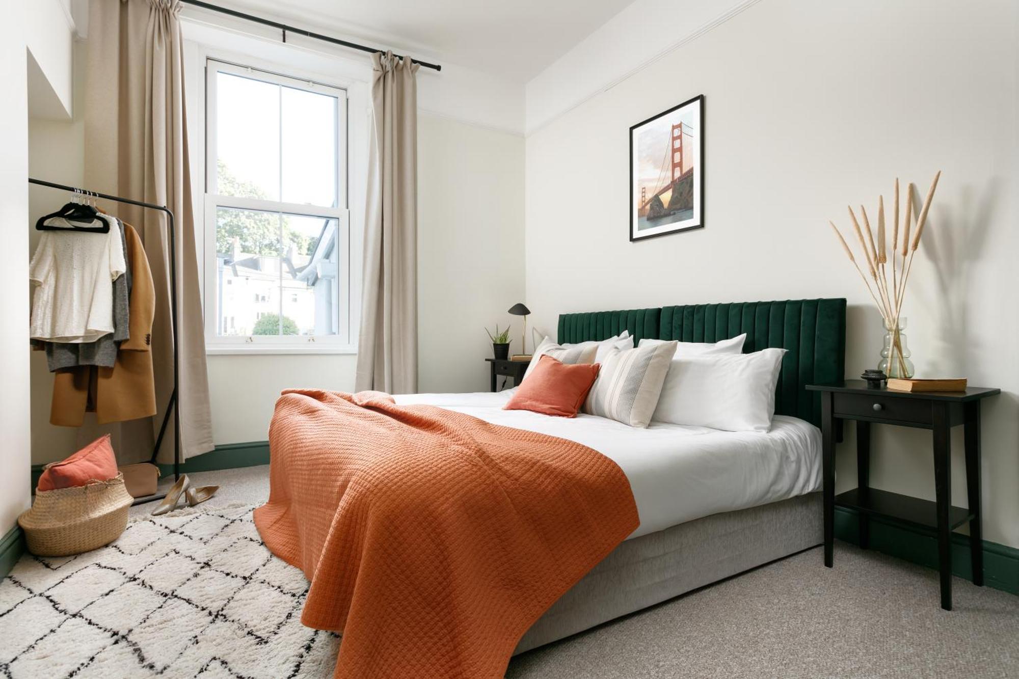New Luxury For 2024 - Central Plymouth House - Sleeps 10 - Access To Plymouth Town - Close To The Barbican - Pets Welcome - Parking Available - By Luxe Living By Sophia المظهر الخارجي الصورة